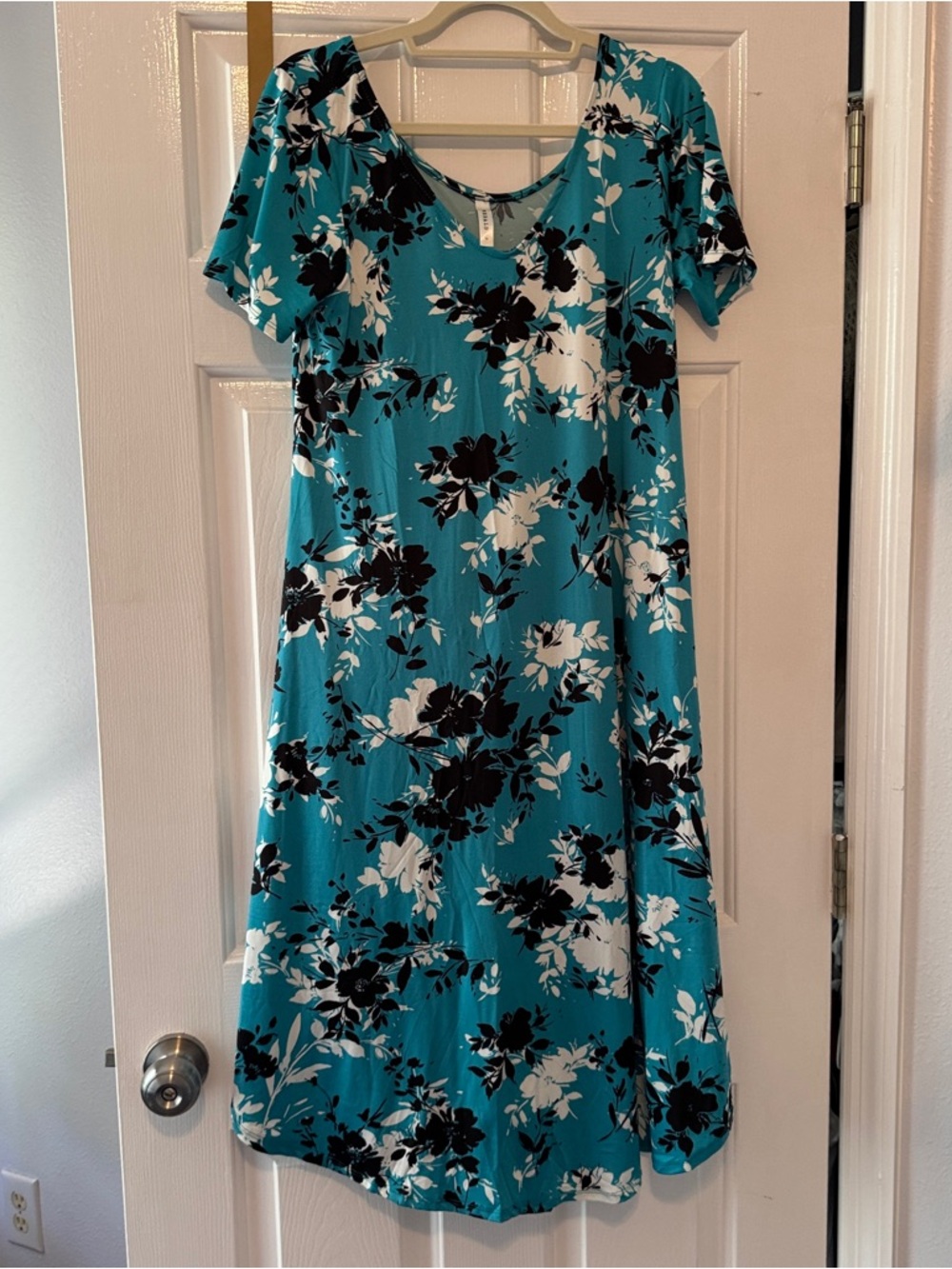 Emerald Teal and Black Floral Scoop Neck Top